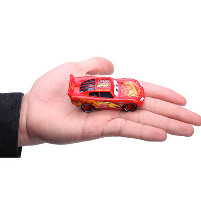 Brinquedo Pista Esportiva Do Filme Carros + Maleta Em Forma De Roda